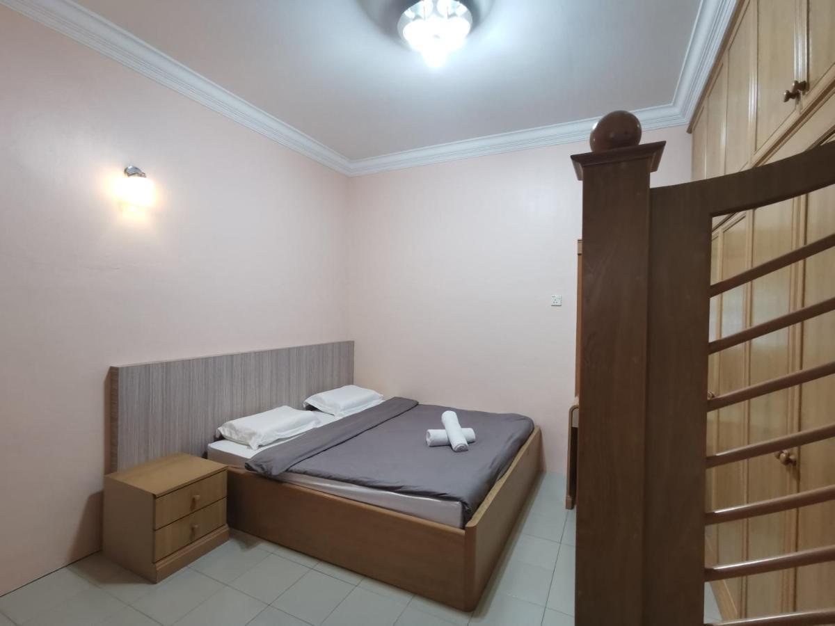 Diy Palm Court Bedroom Kuantan Esterno foto