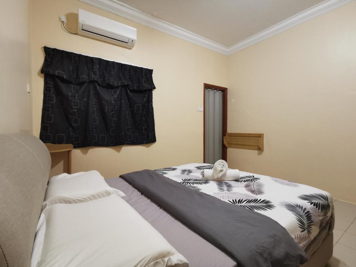 Diy Palm Court Bedroom Kuantan Esterno foto