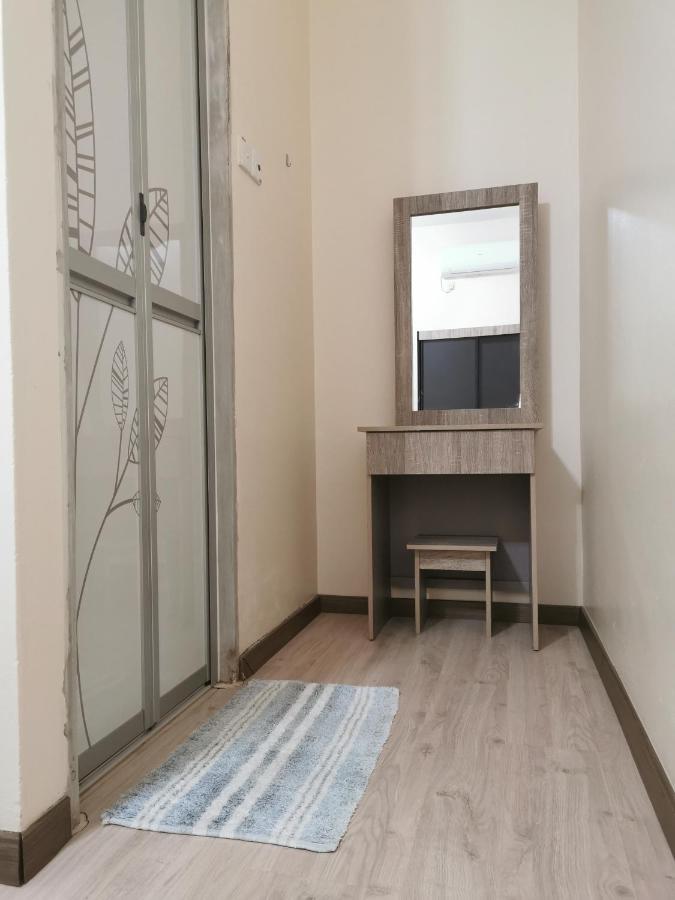Diy Palm Court Bedroom Kuantan Esterno foto