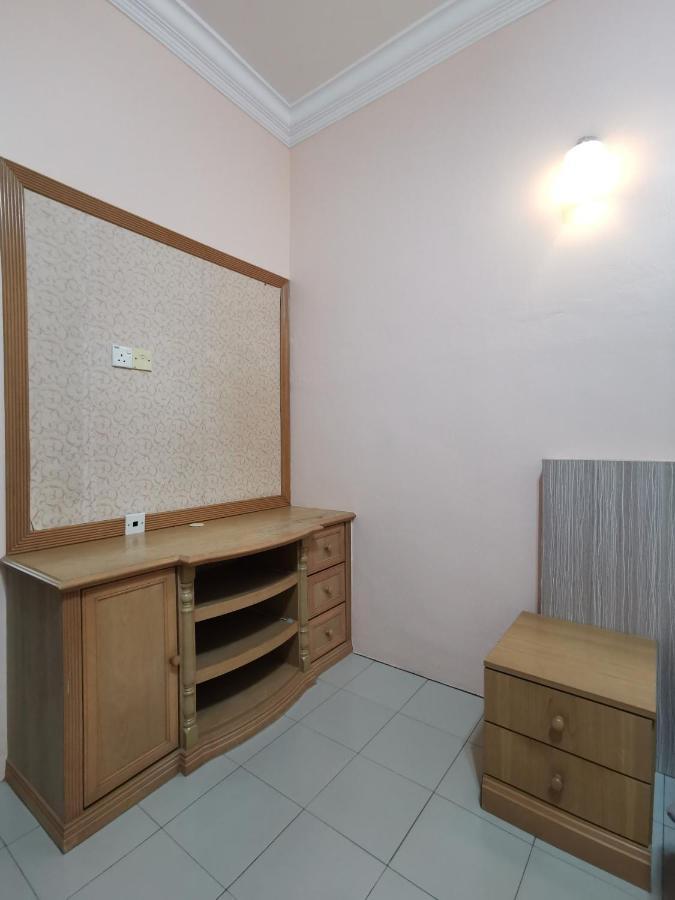 Diy Palm Court Bedroom Kuantan Esterno foto